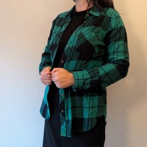 Merona green plaid long sleeve shirt